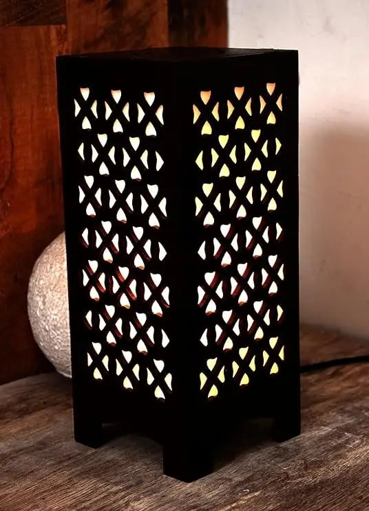 Table Lamp with Geometric Pattern for Warm Lighting